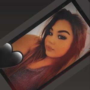 Meet your Posher, Carla